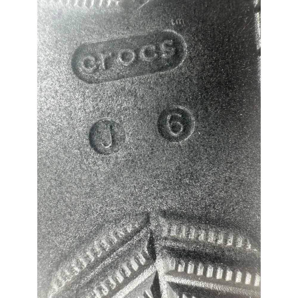 Crocs Kids Moth Classic Lightweight Puff Slip On Moc Slippers Clogs Size J6
